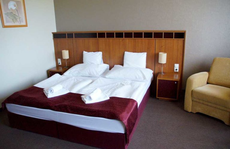room-994226_960_720_compressor