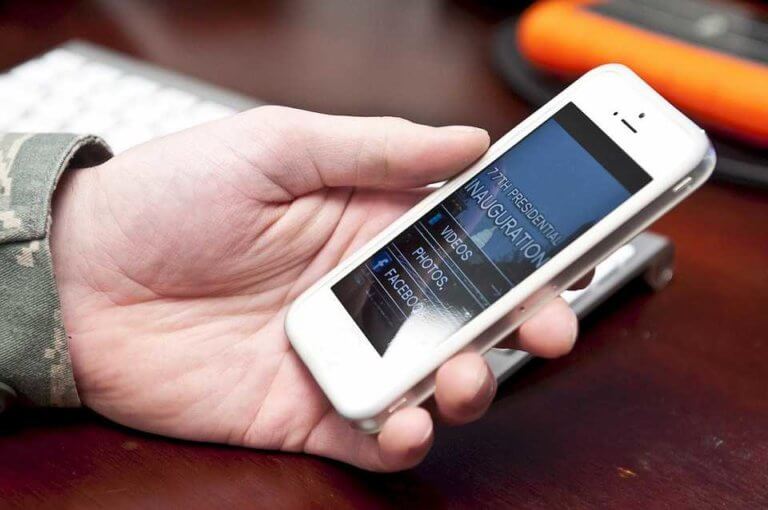 cell-phone-1253244_960_720_compressor