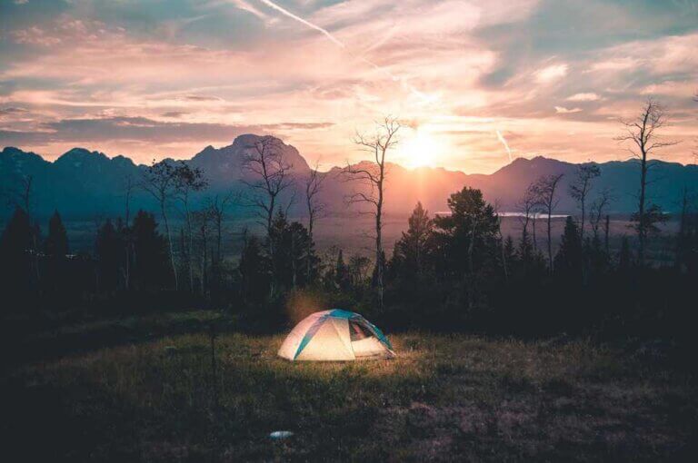 tent-926573_960_720_compressor